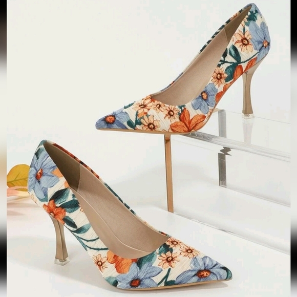 Floral Print Point Toe Stiletto Heeled Court Pumps - Picture 1 of 5